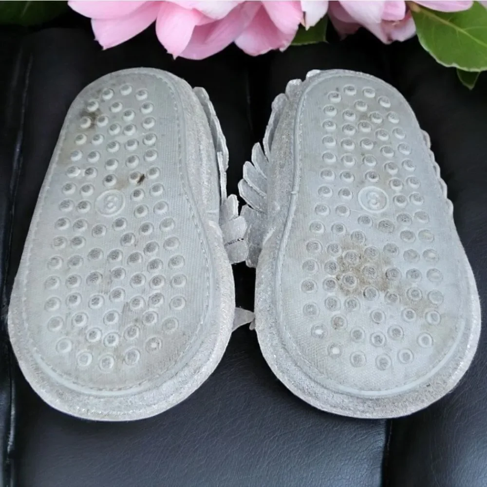 Baby Silver Moccasins 6 9 Month Metallic Bow Crib Shoes First Steps Photo Outfit